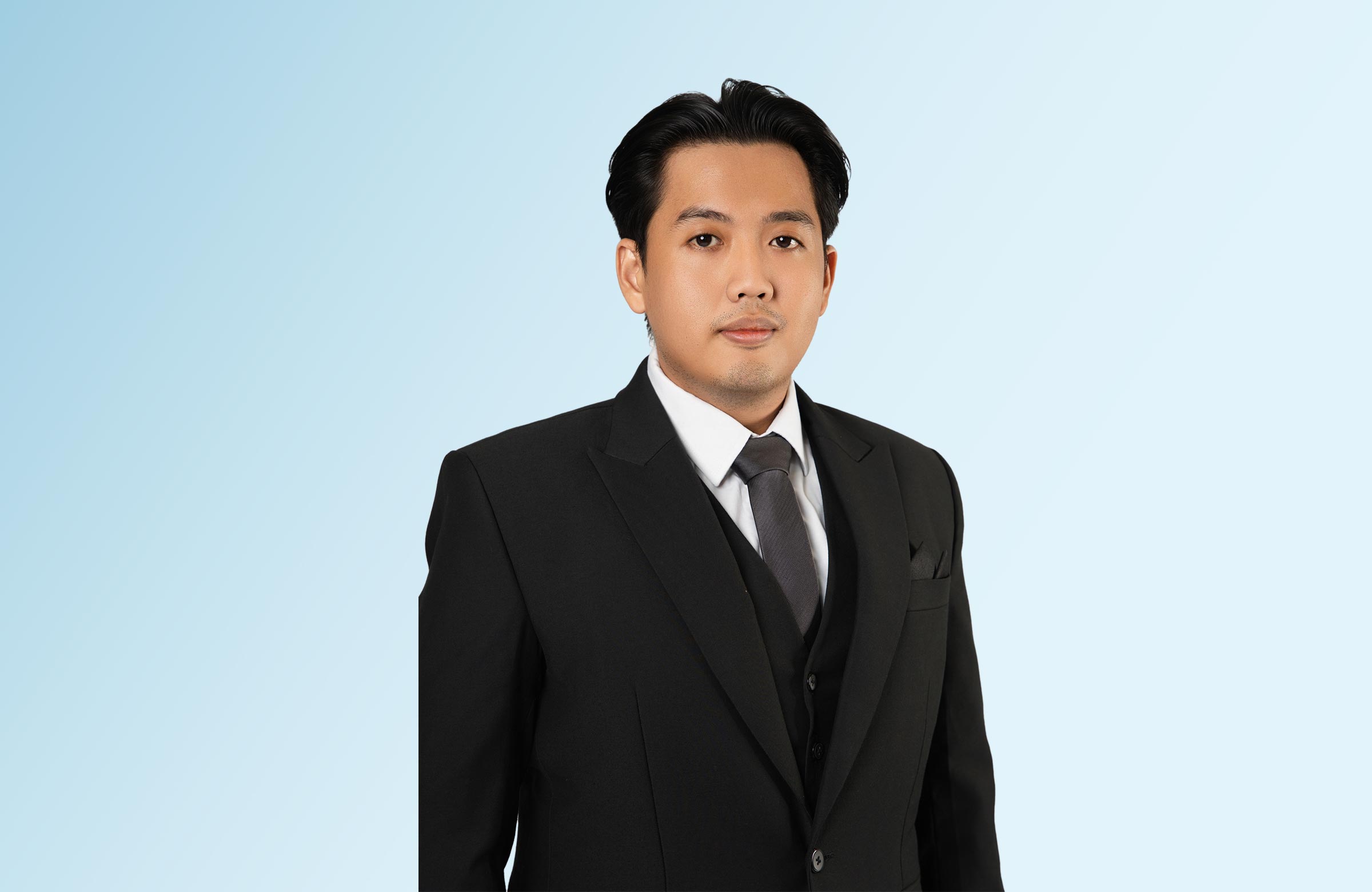 プリムス　アズラ アルファリシ